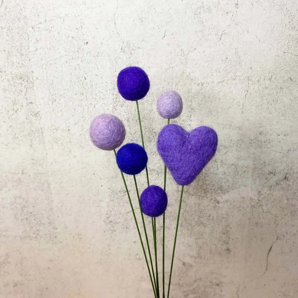 Set of 6 Felt Heart Ball Bouquet Passion for Purple